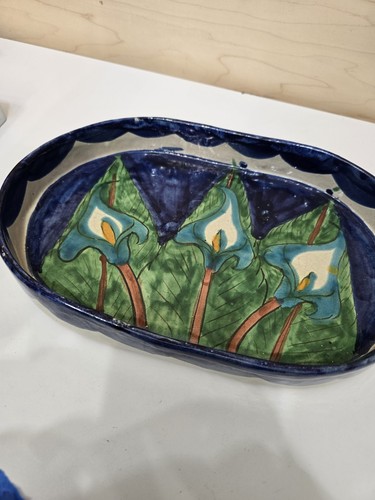 Beautiful Oval Pottery Serving Platter Or Dish With Flowers - Picture 1 of 7