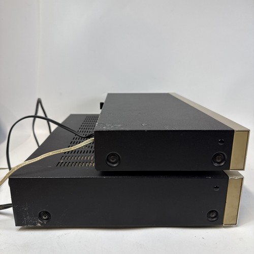 Marantz Amplificatore Stereo Vintage PM225 + SINTONIZZATORE Stereo AM/FM ST325 Argento Testato - Foto 10 di 16