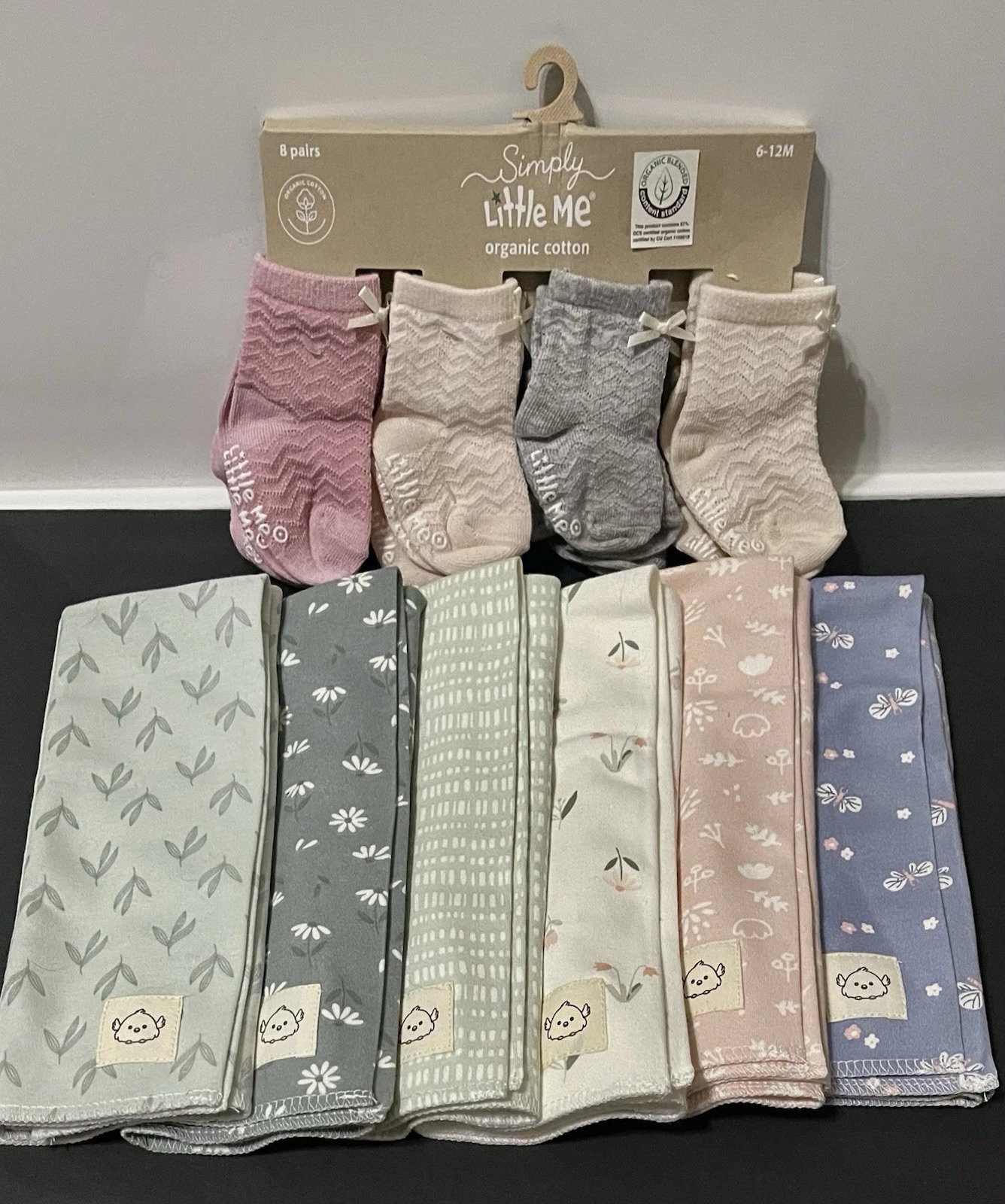 Organic Cotton Shea Baby Burp Cloths 6 Pk & 8 Pk Organic Cotton Socks Lot
Opens in a new window or t