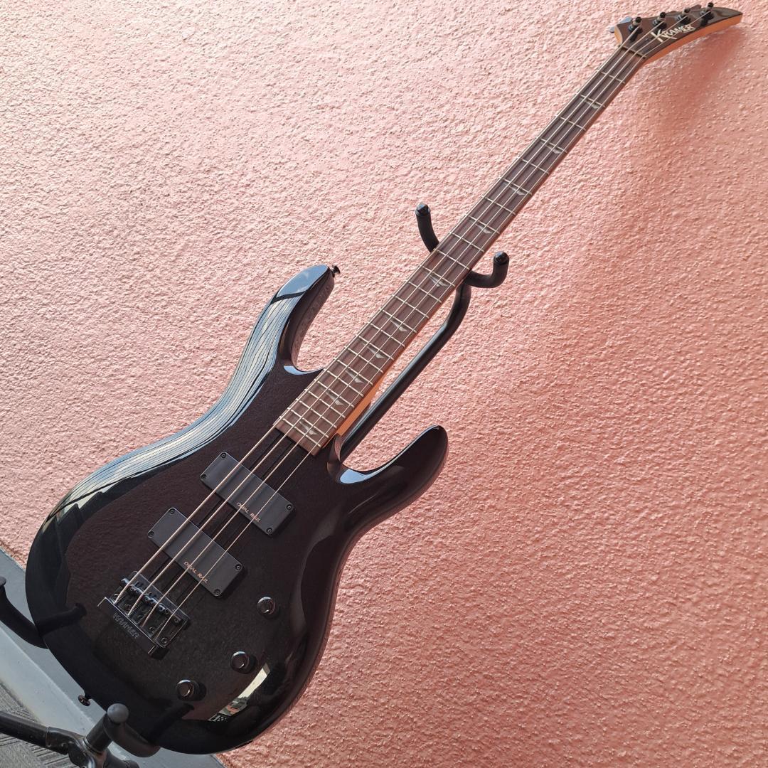 Kramer Striker 422S BASS Black Electric Bass Guitar Used