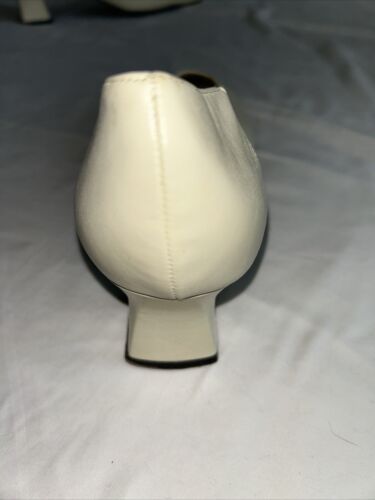 Women’s Cream Naturalizer Dress Shoes With Block Heel Size 11M - Picture 17 of 21