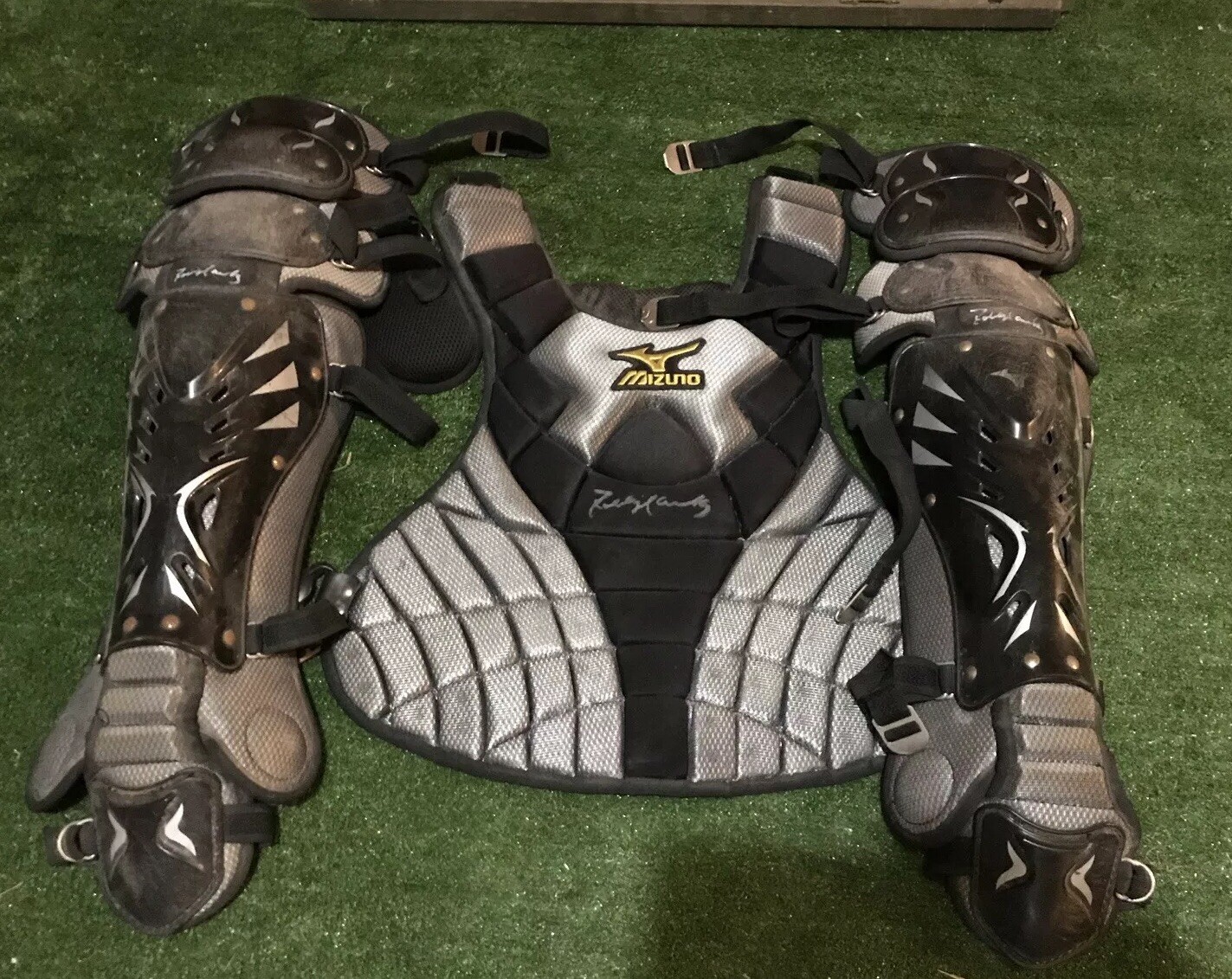 Robby Hammock Game Used Catching Equipment