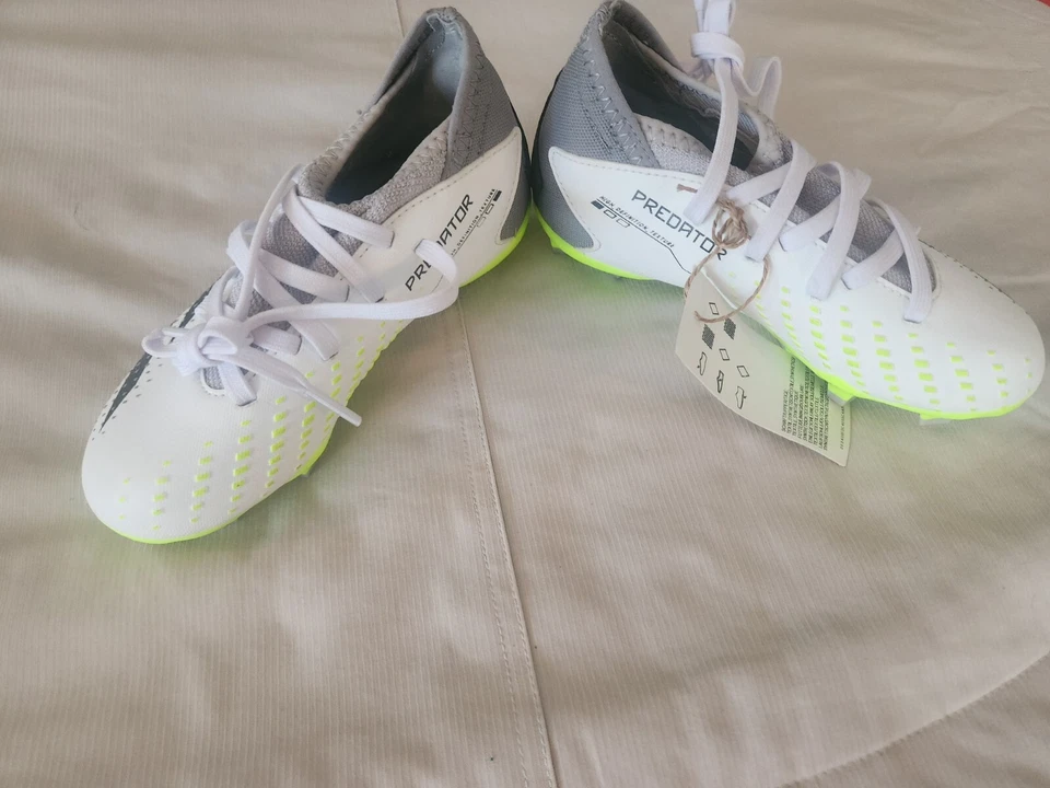 ADIDAS Predator Accuracy.3 White Black Lime Green FG Soccer Cleats Boys Girls 12 - Image 3 of 4