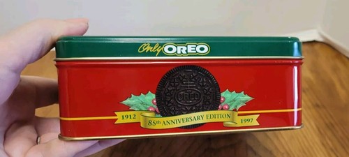 Vintage OREO Painted 85th Anniversary Cookie Tin 8 X 6 1/4" SANTA CLAUS - Picture 3 of 8