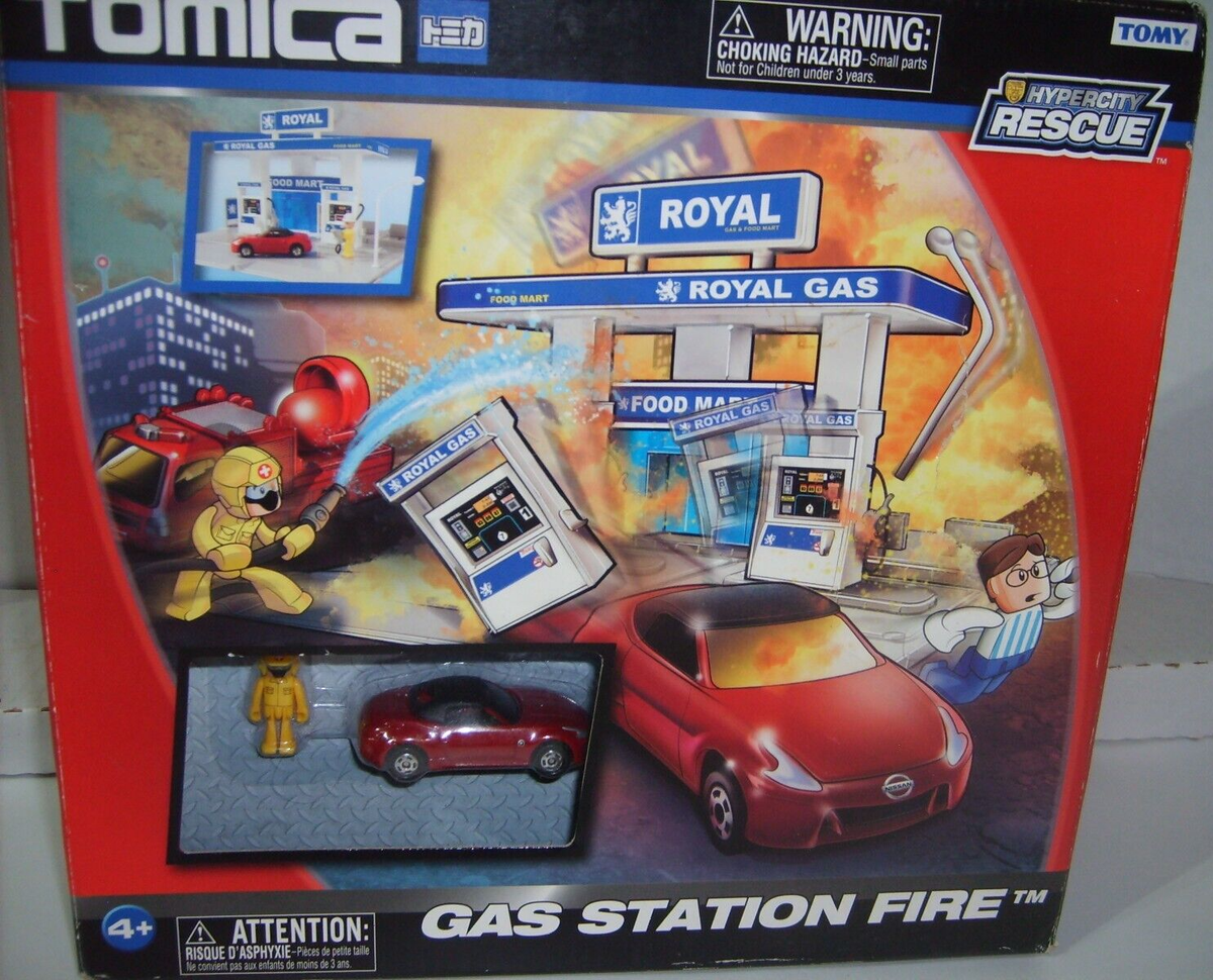 Tomica Tomy Gas Station Fire Hypercity Playset w/ Nissan Fairlady