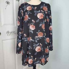 FOREVER 21 floral long sleeve Dress Size M