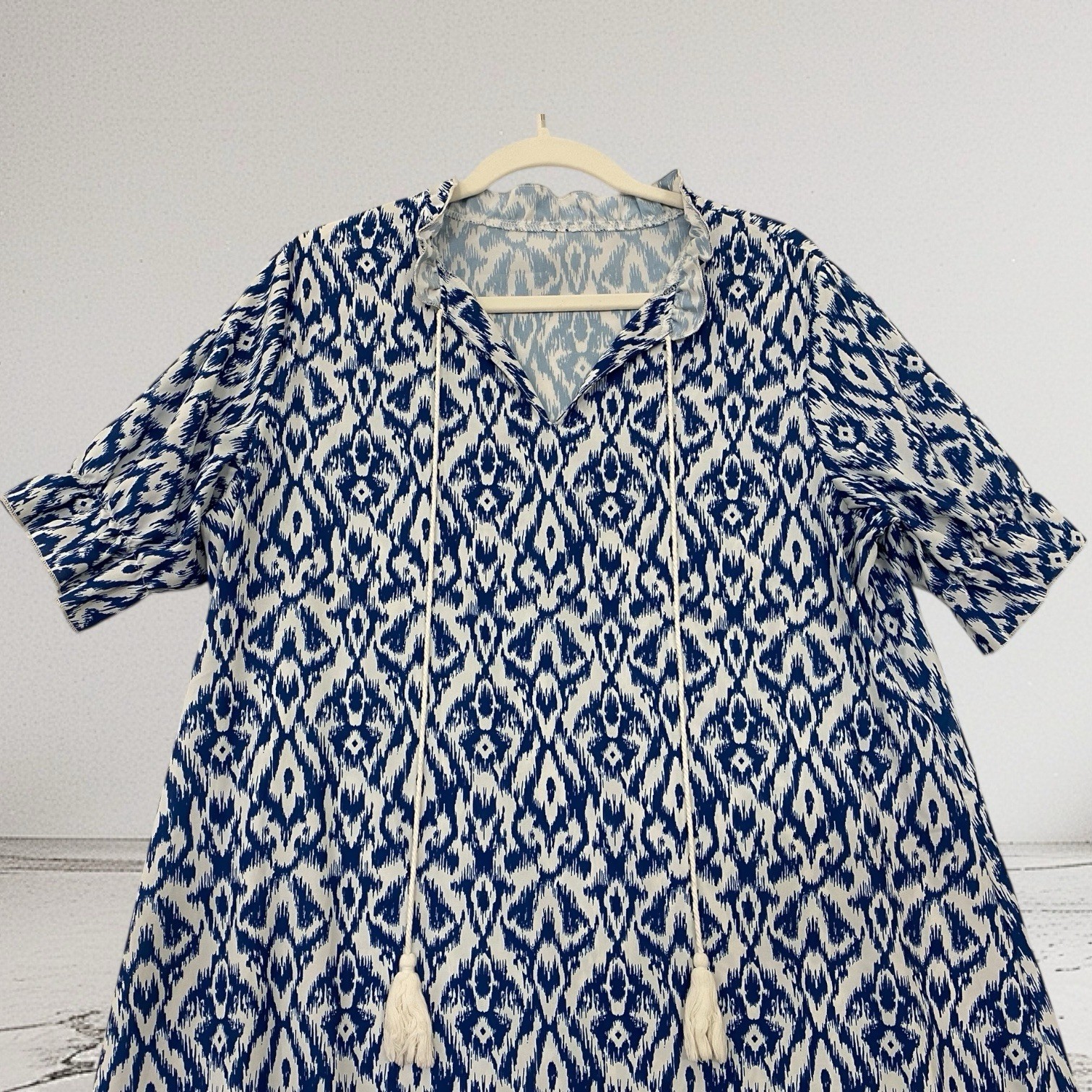 Women’s Ikat Print Tie Neck Maxi Dress Size XL Lightweight Boho Chic