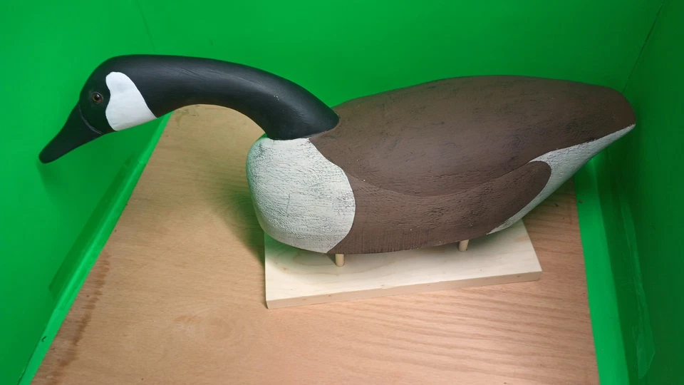 Canadian Goose Rigged Decoy/ Solid Wood - Image 3 of 4