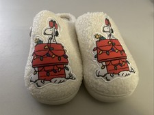 Peanuts Snoopy Slipper, Small/Medium