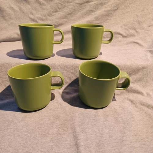 SET OF 4 HOGANAS KERAMIK POTTERY COFFEE TEA MUGS APPLE GREEN SWEDEN 3 3/8” 12 OZ