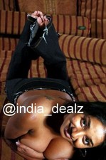 India donna tettona modello bikini femminile foto fotografia a colori...