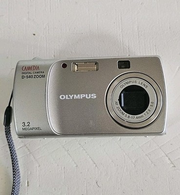 Olympus CAMEDIA D-540 Zoom 3.2MP Digital Camera - TESTED WORKS  No Sd Card