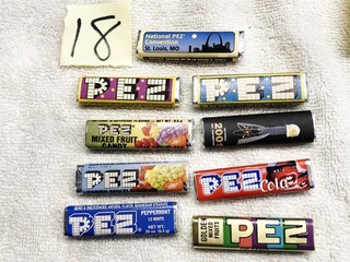 VINTAGE PEZ FEET & NO FEET MINT UNUSED CANDY COLLECTION w RARE EXAMPLES LOT #18