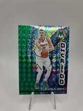 Nikola Jokic 2022-23 #15 Panini Mosaic Basketball Green Prizm Give And Go