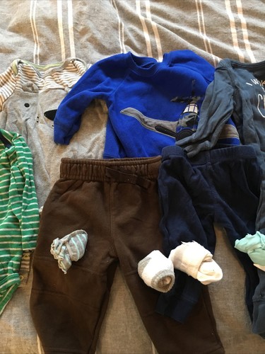 10 pc baby boy lot size 3 - 6 months Carters onsies, outfits 884 - Picture 3 of 12