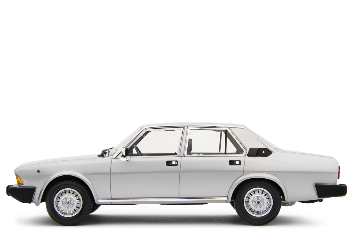 LAUDORACING-MODELS 1:18 ALFA Romeo Alfetta 1.6 - 1975 LM178N MODEL CAR