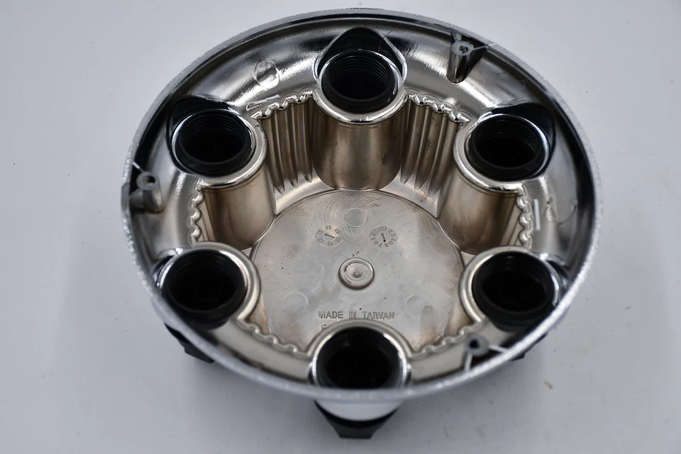 Центральный колпак ступицы IWC хромированный с черным логотипом 5129C 7,25 дюйма подходит для Chevy 6 Lug 16 дюймов Ste - Изображение 3 из 4