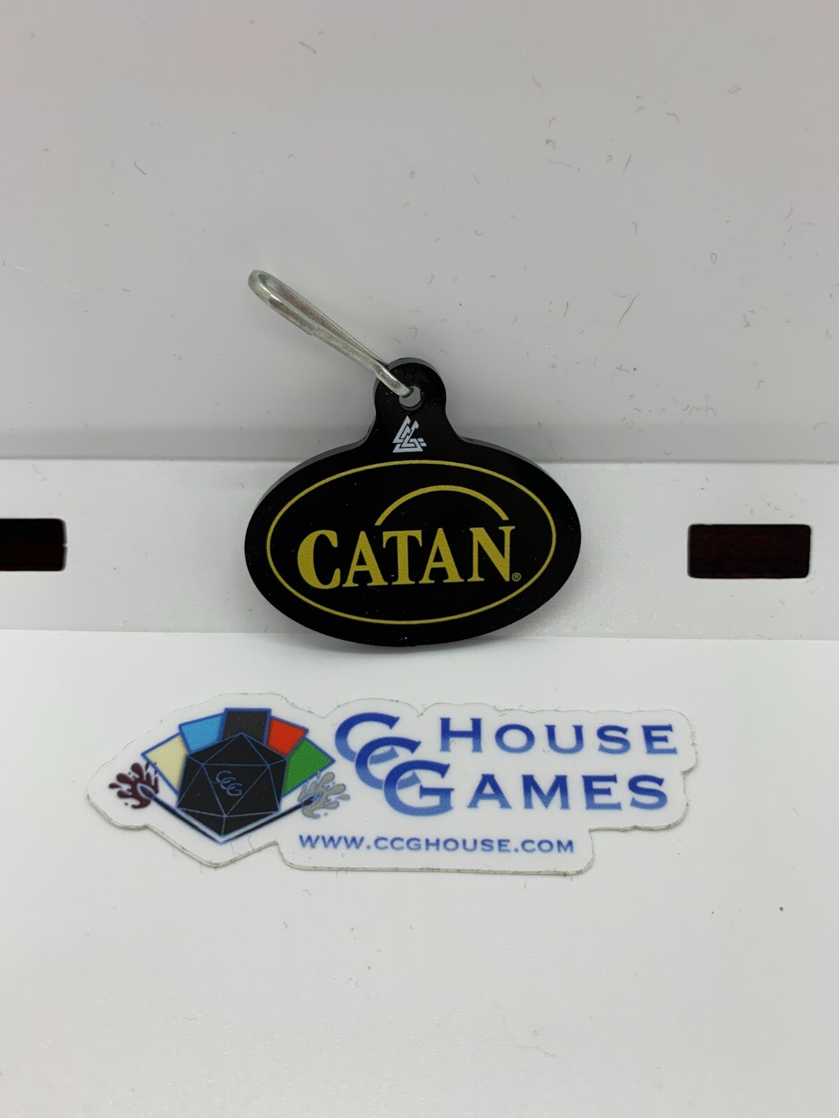 Catan Board Game Convention Promo - Black and Yellow Zipper Pull/Charm *CCGHouse