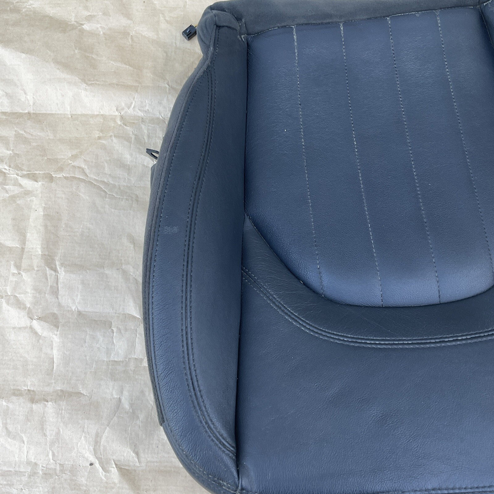 14-17 Maserati Quattroporte  Front Right Seat Lower Cusion Black OEM 670006055