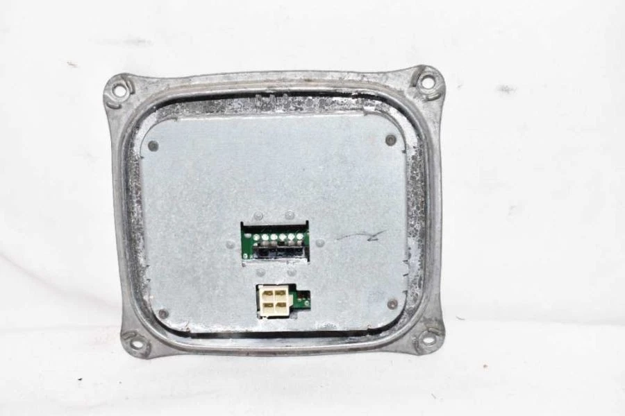 8K0907472A Lámparas de control de lastre de xenón LED para 09-12 AUDI A4 C1A05 Foto 2 de 4