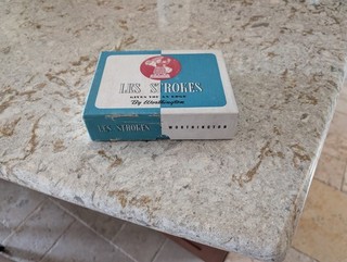 Vintage Les Strokes Golf Ball box with 4 sleeves of golf balls