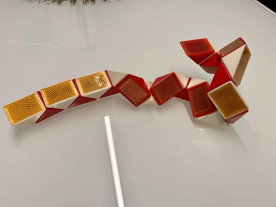 Rubiks Snake Puzzle Raro Gioco di Logica Vintage Anni 80 - Rubik 3D - Immagine 4 di 4