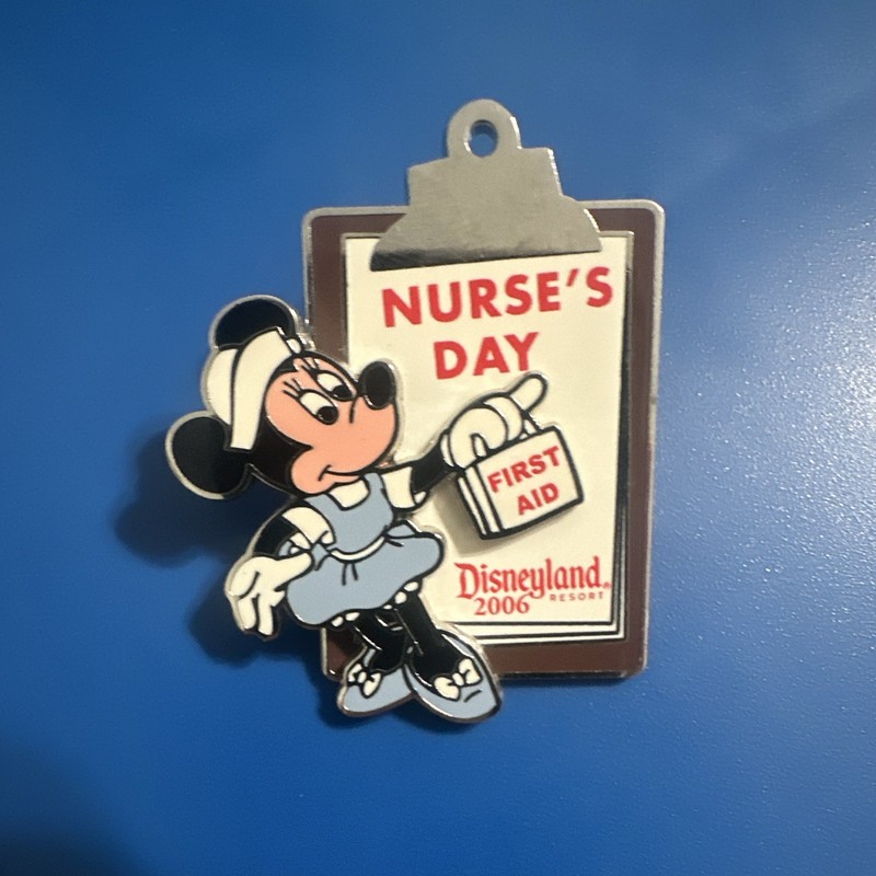 Disney Minnie Mouse Nurse's Day Limited Edition Single Pin 2006 Disneyland/DCA
