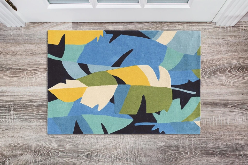 Linon Trio Tropic Hand Tufted Polyester 1'10"x2'10" Rug in Blue - Image 2 of 4