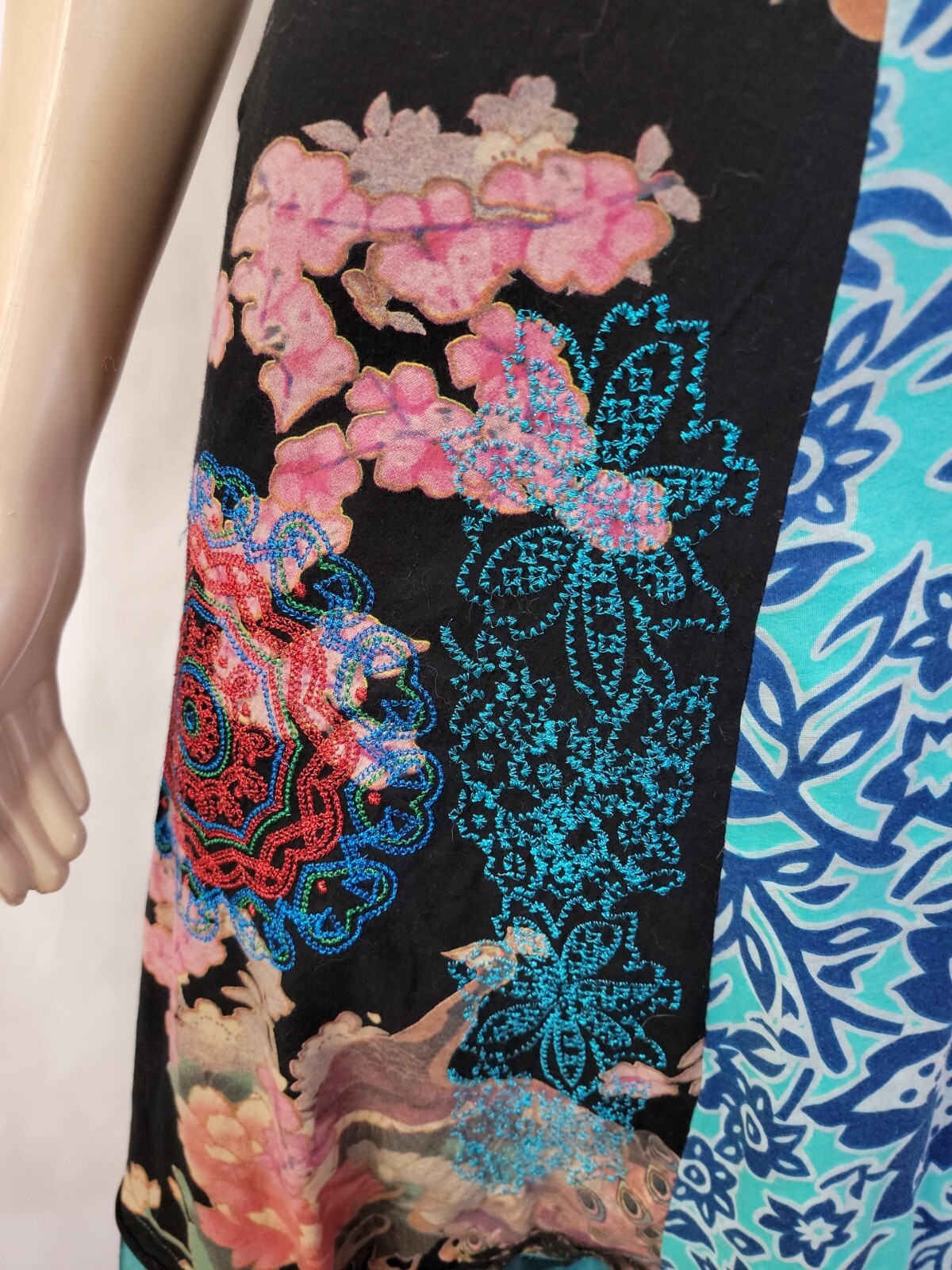 Desigual V-Neck Multicolored Multi Pattern Graffi… - image 4