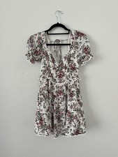Sweet Pot Beautiful mini dress, perfect for any occasion. Size 6 / S