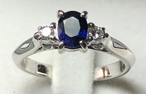 Anello in Oro Bianco 750°/°° 18kt. Zaffiro Birmano Naturale e Diamanti Valenza - Foto 9 di 9