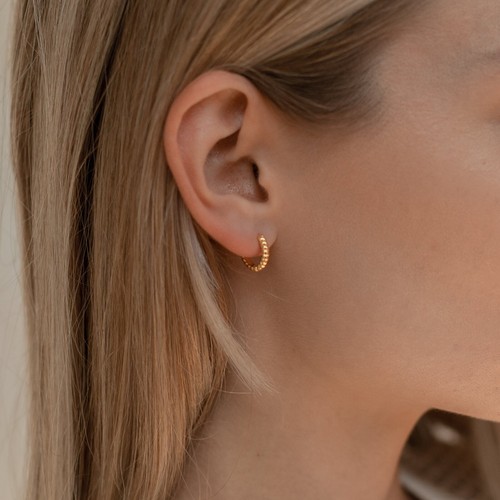 Thea Twisted Huggies oro 18 carati - Foto 4 di 5
