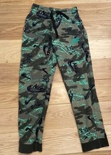 NIKE Standard Fit Just Do It Boys Athletic Sweatpants Jogger Pants Cambo Green L