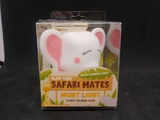 EVRIHOLDER Color-Changing Light Elephant Safari Mates Night Light New in Box (F)