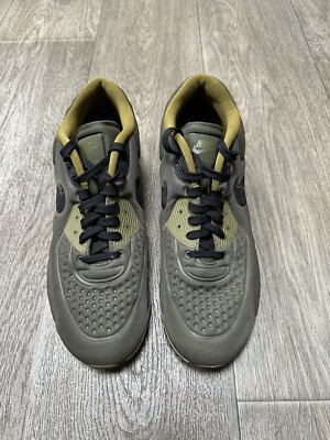 khaki nike trainers men