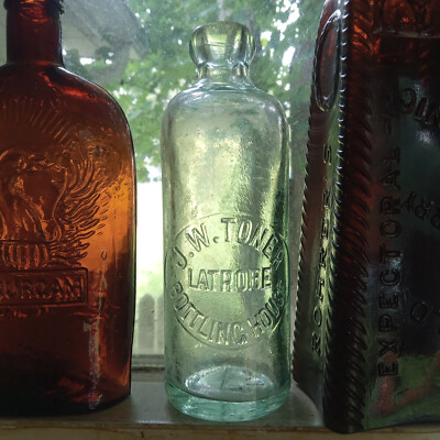J.W.TONER LATROBE BOTTLING HOUSE (LATROBE,PA) 1890s BLOB HUTCH SODA BOTTLE