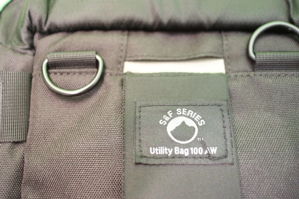 Lowepro S&F Deluxe Technical Belt Size S/M With 3 Pouches - Image 3 of 4