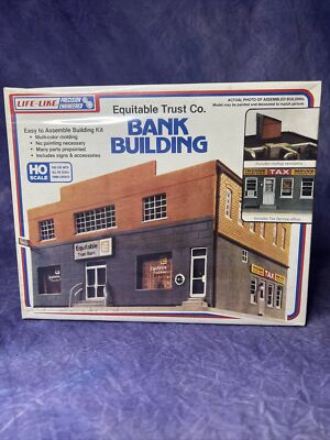 Life-Like #1381 HO scale  Equitable Trust Co. Bank Building  Kit New-Sealed Box
