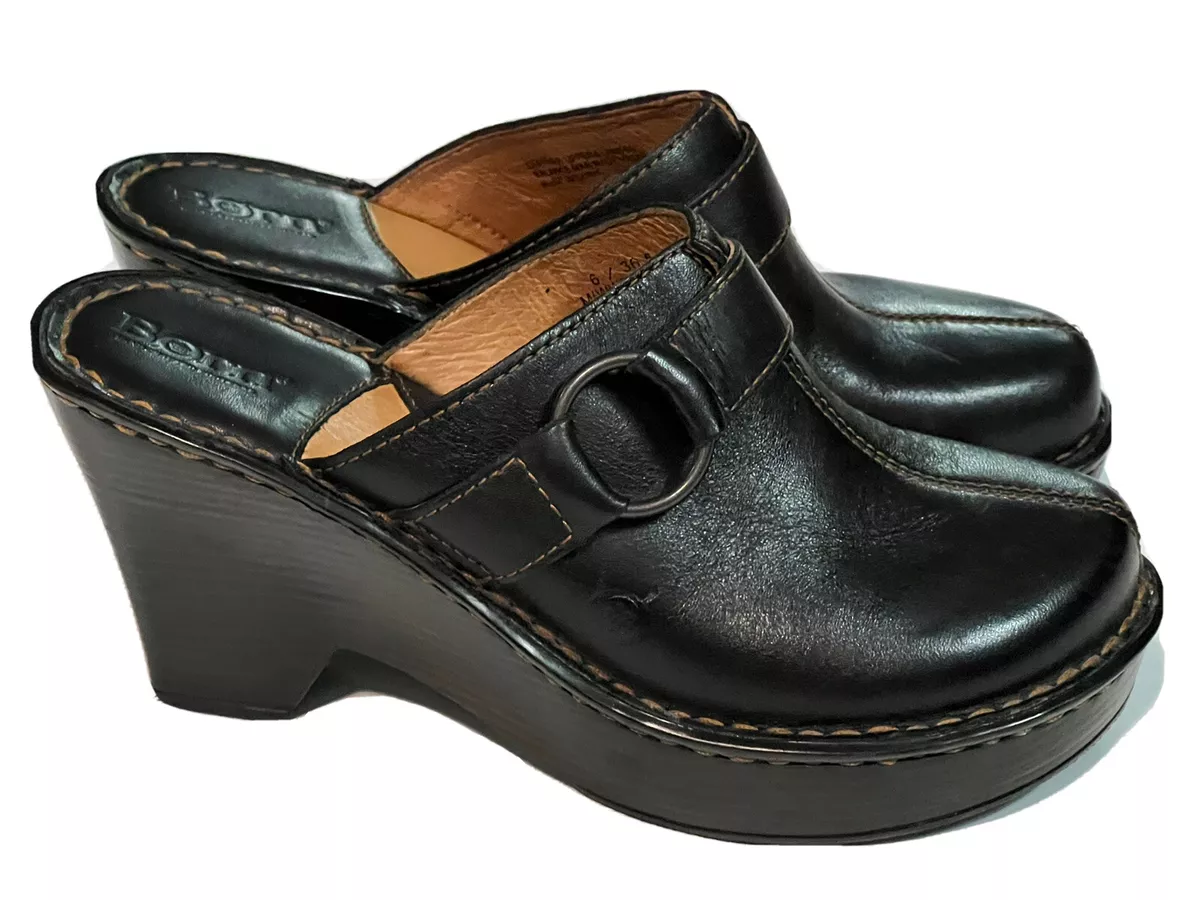 Born brand women's sz 8 black leather mule clogs - $20