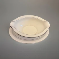 Noritake Ivory China Sorrento Gravy Boat with Attached Underplate