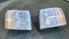 OEM Headlight Assembly Pair for 2007-2014 Chevrolet Silverado GM 25962805