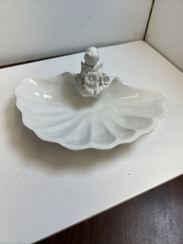 Vintage Italian Porcelain 8 Cherub Trinket Pedestal Dish