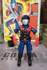 GI JOE ~ 1986 COBRA VIPER  ~ AWESOME & HTF UNCRACKED ELBOWS ~100% & FULL CARD