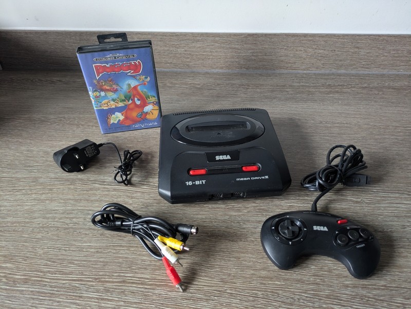 Sega Mega Drive II Bundle - Fully Tested & Working - Boxed Puggsy Game + Leads