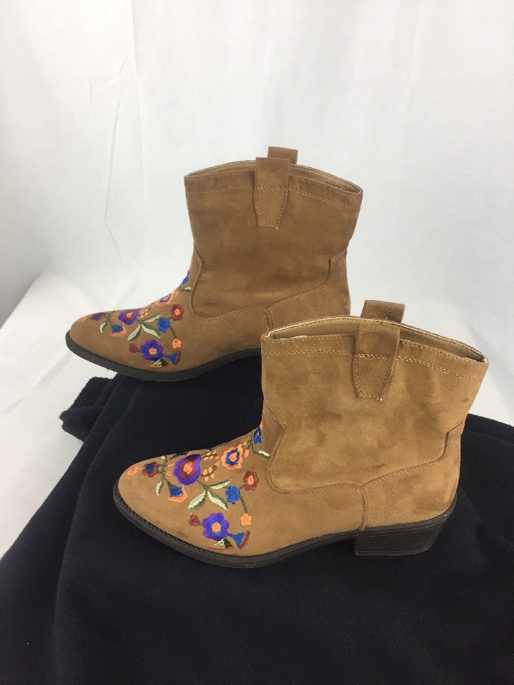 Mudd Women's Western Brown  Suede Ankle Boots  9.5 New With Out Box image 3