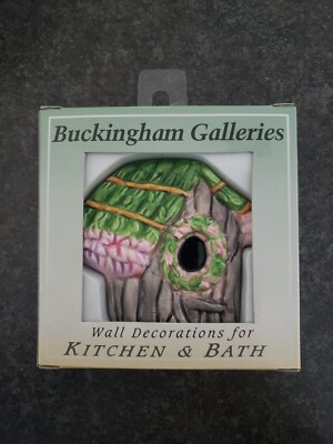 BUCKINGHAM GALLERIES WALL DECOR FOR KITCHEN CERAMIC birdhouse with fence new!