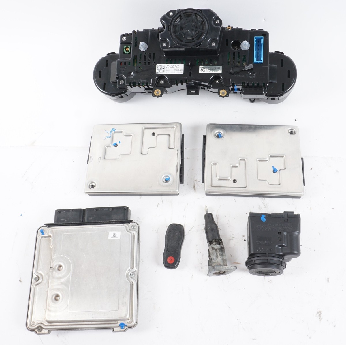 2011-2018 PORSCHE CAYENNE 3.6L IGNITION SET KEY LOCK MODULE GAUGE