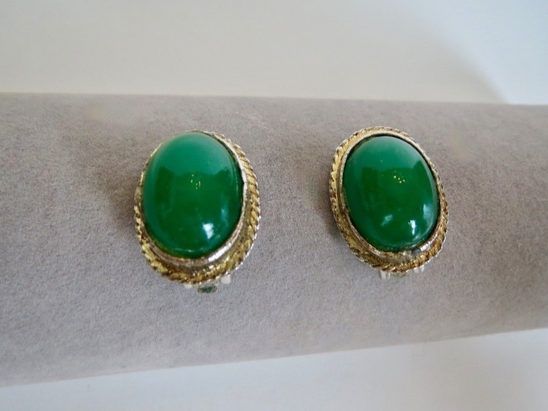 Vintage Faux JADE Silver tone CLIP-ON EARRINGS 1" Length