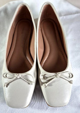Nordstrom Square Toe Ballet Flats Size 9 Cream Classic NWOB