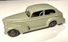 DINKY TOY  OLDSMOBILE- No 39b